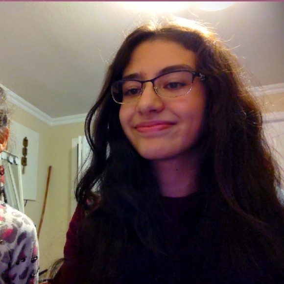 Meet your Posher, Ayira - Picture 1 of 1